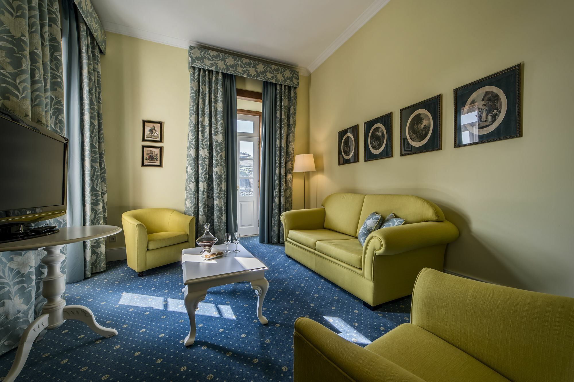 Hotel The Vintage House - Douro Pinhão Exteriér fotografie A suite at the Hotel